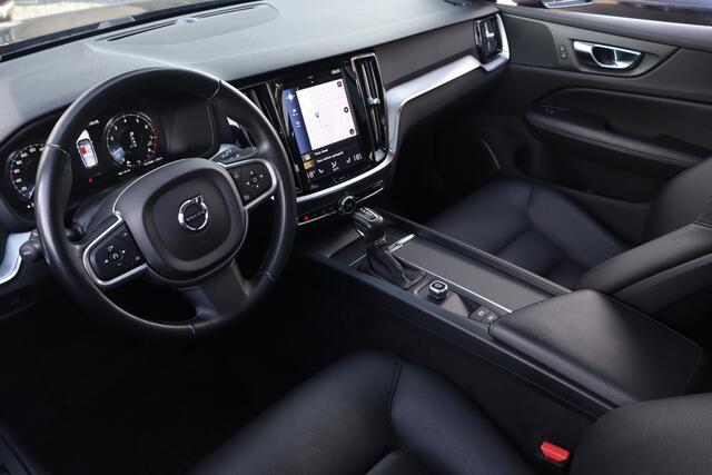 Volvo V60 2.0 T5 Momentum | Trekhaak | Pano | Leder |