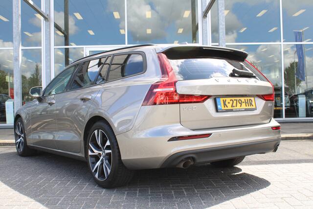 Volvo V60 B3 164PK Automaat Momentum Advantage | Adapt. Cruise | PDC + Camera | BLIS | AppleCarplay | Extra getint glas |