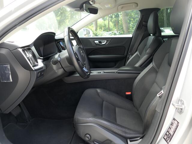 Volvo V60 T4 Momentum Pro 12 MND garantie Polestar optimalisatie / Trekhaak / 19'' / Navi