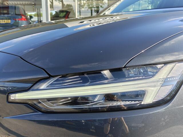 Volvo V60 T5 252PK Momentum | BLIS | Trekhaak | Elektr. Kofferklep | Carplay | ACC | PDC V+A | Camera Achter |