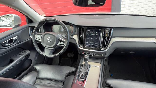 Volvo V60 2.0 T6 AWD Inscription AUTOMAAT / ACC / LEDER + STOELVERW / ACHTERBANK VERW / CAMERA / CARPLAY / TREKHAAK