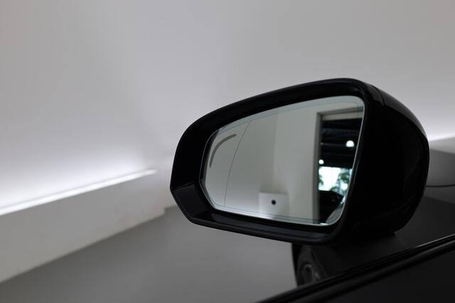 Volvo V60 2.0 T6 Plug-in hybrid AWD Plus Dark | Pano | Trekhaak | Memory Seats | H&K Audio | 360cam | Pilot Assist | Bliss | Stoel-Stuurverw. |