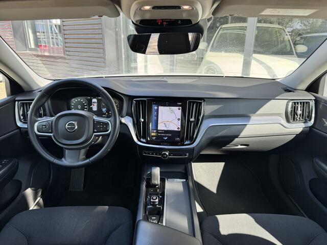 Volvo V60 2.0 B3 Momentum Business*Navi*ACC*EXPORT/EX.BPM*