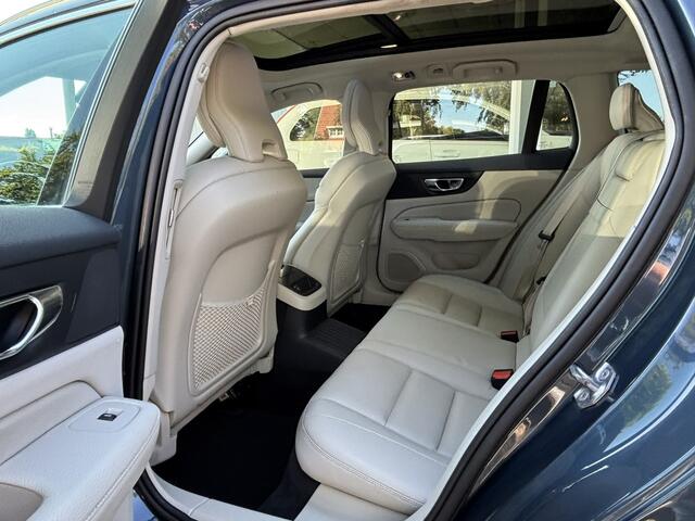 Volvo V60 T8 AWD Inscription Panorama HeadUp 360