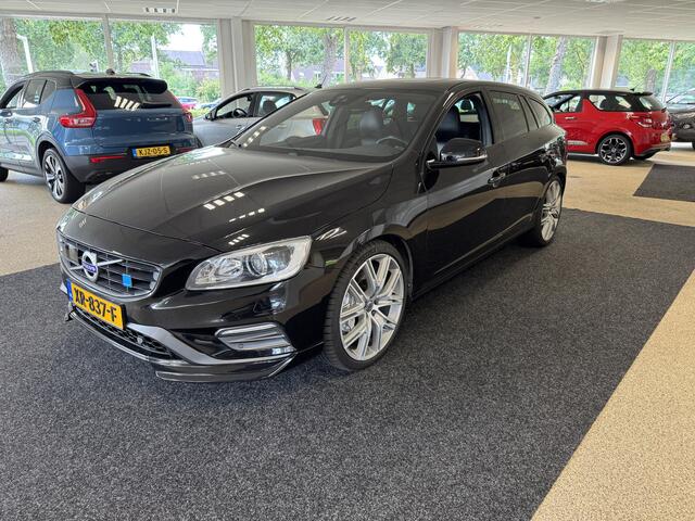 Volvo V60 2.0 T6 AWD Polestar Een kanon van een auto van een liefhebber voor een liefhebber!