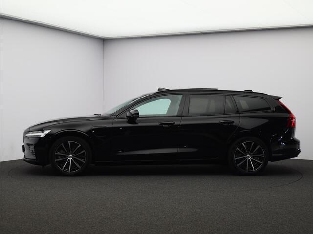 Volvo V60 2.0 T8 Plug-in hybrid AWD Plus Dark Trekhaak / Stoelverwarming / 360 camera / Parkeersensoren / Panorama dak / 455PK / Sportstoelen /