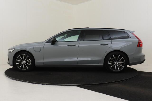 Volvo V60 T8 PLUG-IN HYBRID AWD PLUS DARK -PANO.DAK|HARMAN/KARDON|360°CAM|HEAD-UP DISP.|PRIVACY.GLAS|TREKHAAK|18"|SoH:100%