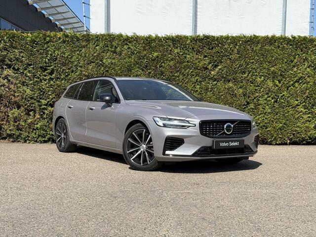 Volvo V60 T8 Plug-in hybrid AWD Plus Dark | Blis | Trekhaak | Pano dak | Keyless | Elektrische stoelen | Head up display | 360 camera | Stuur en stoel verwarming | Harman / kardon audio | Cruise control |