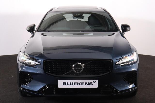 Volvo V60 T6 Recharge AWD Plus Dark - Panorama/schuifdak - IntelliSafe Assist & Surround - 360º Camera - Harman/Kardon audio - Verwarmde voorstoelen, stuur & achterbank - Parkeersensoren voor & achter - Elektr. bedienb. voorstoelen met geheugen - Head up display - Extra getint glas - 19' LMV