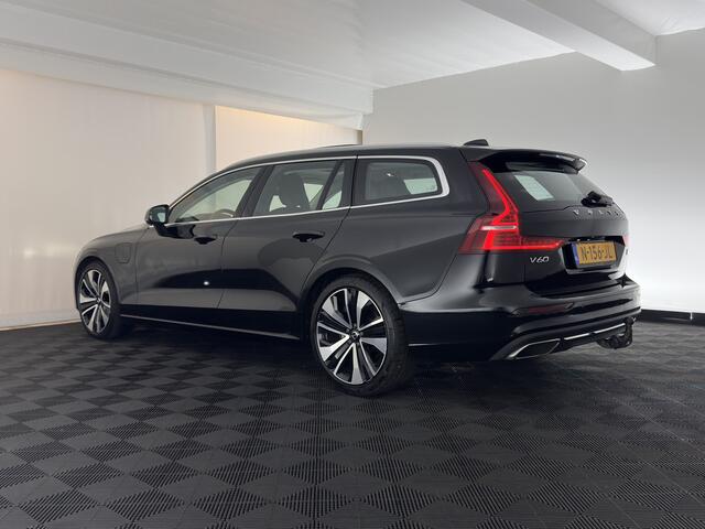 Volvo V60 2.0 T6 Recharge AWD Inscription (Plug-in) (INCL-BTW) Aut. *PANO | LEATHER | FULL-LED | MEMORY-PACK | KEYLESS | DIGI-COCKPIT | NAVI-FULLMAP | HEATED-SPORTSEATS | ECC | CRUISE | DAB | TOWBAR | 19''ALU*