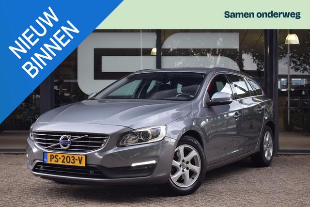 Volvo V60 1.5 T3 Momentum Autm. |NAVIGATIE|XENON|PDC|STOELVW