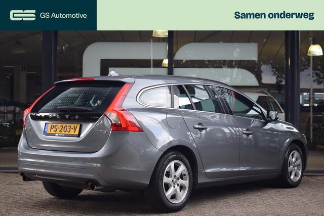 Volvo V60 1.5 T3 Momentum Autm. |NAVIGATIE|XENON|PDC|STOELVW