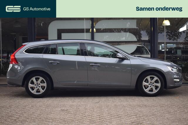 Volvo V60 1.5 T3 Momentum Autm. |NAVIGATIE|XENON|PDC|STOELVW