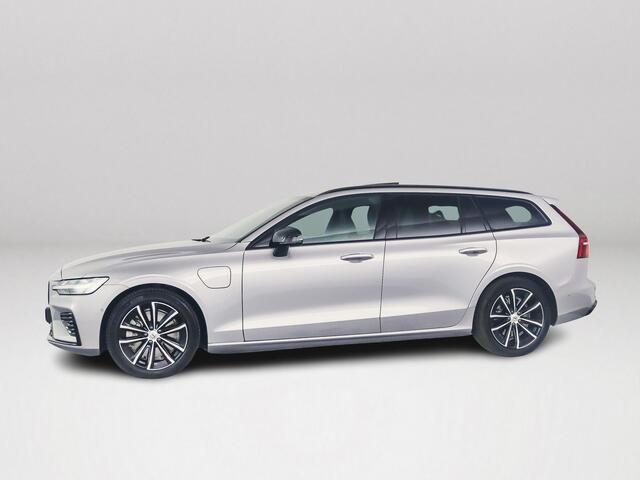 Volvo V60 T8 Plug-in hybrid AWD Plus Dark | SOH 100% | Panoramadak | 360° camera | Head-up display | Harman Kardon | Stoel- en stuurverwarming | Trekhaak