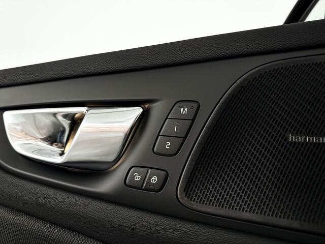 Volvo V60 T8 Plug-in hybrid AWD Plus Dark | SOH 100% | Panoramadak | 360° camera | Head-up display | Harman Kardon | Stoel- en stuurverwarming | Trekhaak