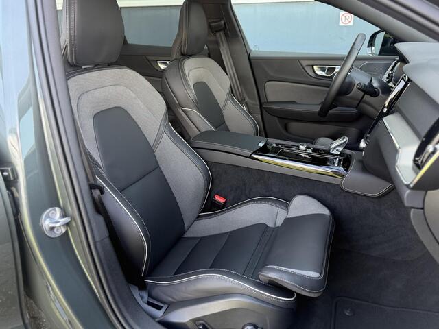 Volvo V60 2.0 T8 Plug-in hybrid AWD Ultra Dark | SOH:100% | Trekhaak | Schuif/kantel Panoramadak | Harman/Kardon | HUD | Power Seats | Memory | Extra getint glas | 360° Camera | Stoel/stuur verwarming |