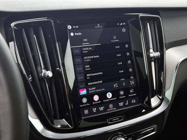Volvo V60 2.0 T8 Plug-in hybrid AWD Plus Dark | Pano | BLIS | Sportinterieur |