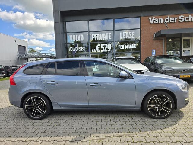 Volvo V60 1.5 T3 Polar+ Dynamic Dealer onderhouden | Cruise control | Verwarmde stoelen voor | Standkachel | Trekhaak