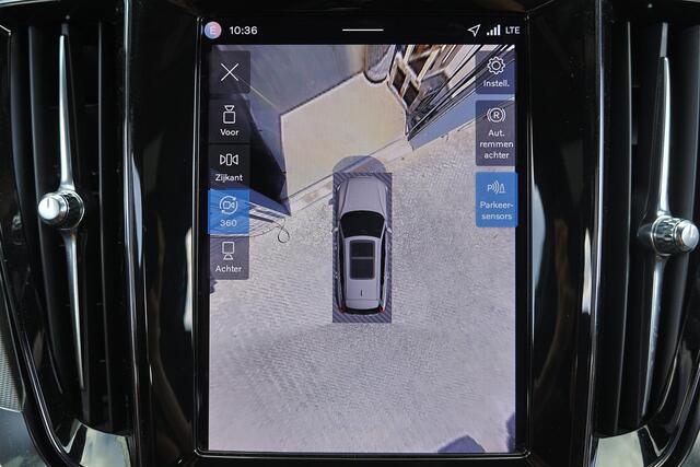 Volvo V60 T6 Recharge AWD Plus Dark - IntelliSafe Assist & Surround - 360º Camera - Harman/Kardon audio - Verwarmde voorstoelen, stuur & achterbank - Parkeersensoren voor & achter - Elektr. bedienb. voorstoelen met geheugen - Inklapbare trekhaak - 18' LMV