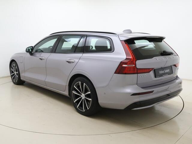 Volvo V60 T6 350pk AWD Plus Dark / 360 camera / Sportleder / Trekhaak / Harman&Kardon Audio / Elektr. Stoelen / Stoel + Stuurw. Verwarming / Achterb. Verwarming / ACC / BLIS /