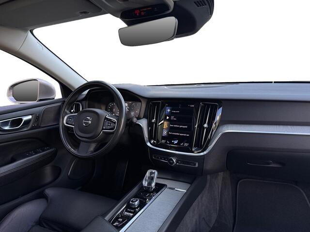 Volvo V60 2.0 B3 Inscription ? Pano ? Trekhaak ? Leder