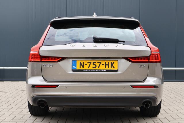 Volvo V60 2.0 B3 Momentum Advantage | Camera | Stoelverwarming | Apple Carplay / Android Auto