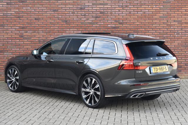 Volvo V60 D4 Automaat 190PK Inscription | Trekhaak | All season banden | Head up display | Panoramadak