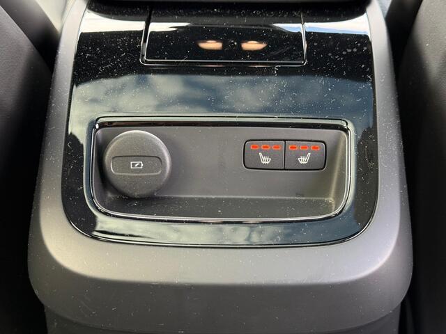 Volvo V60 T8 Plug-in hybrid AWD Plus Dark | Trekhaak | Harman / Kardon | Head-Up Display | 360 Graden Camera | Panoramadak |