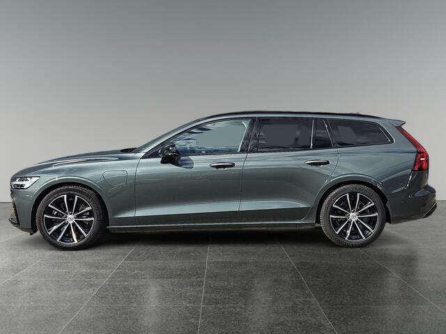Volvo V60 2.0 T8 Plug-in hybrid AWD Plus Dark | Head-up Display | Trekhaak | 360 Camera | Panoramadak |