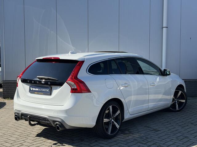 Volvo V60 2.0 T4 Business Sport | R-Design | Nwe. distributie | Adaptive | Schuifdak | Trekhaak