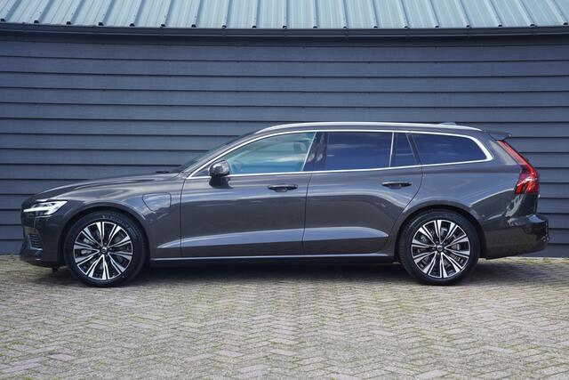 Volvo V60 2.0 T8 Plug-in hybrid AWD Plus Bright - TREKHAAK - LEDER - FULL LED - CAMERA -