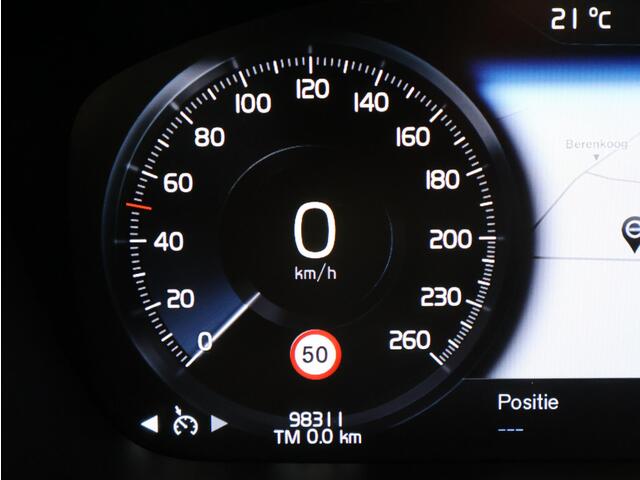 Volvo V60 2.0 T4 Inscription / Trekhaak / Panoramadak / 360 Camera / Head-up Display / Stoelverwarming / Lederen Bekleding / BLIS /