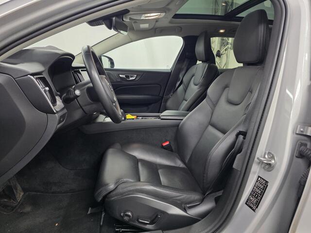 Volvo V60 2.0 B4 Plus Dark | Harman/Kardon | Schuif/Kantel Panoramadak | Memory | Power Seats | Stoel/Stuur verwarming | Extra Getint Glas | Adaptive Cruise | BLIS | Camera | Google Infotainment |