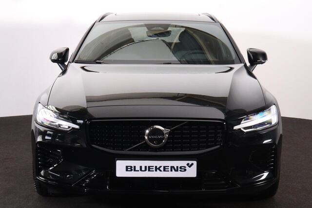 Volvo V60 T6 Recharge AWD Plus Dark - Panorama/schuifdak - IntelliSafe Assist & Surround - 360º Camera - Harman/Kardon audio - Verwarmde voorstoelen, stuur & achterbank - Parkeersensoren voor & achter - Elektr. bedienb. voorstoelen met geheugen - Head up display - Extra getint glas - 19' LMV