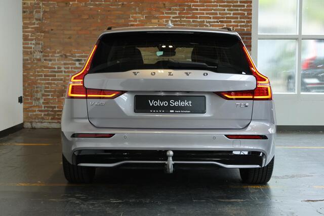 Volvo V60 T8 Plug-in hybrid AWD Plus Dark | 360° Parkeercamera | Semi-Electrische Wegklapbare Trekhaak | Stoelverwarming | Stuurwielverwarming | Google infotainment | Parkeersensoren voor + achter | Lederen bekleding