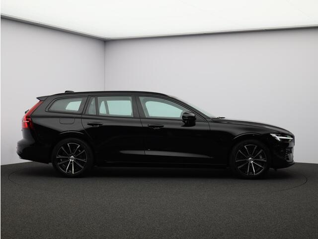 Volvo V60 T6 AWD Plug-in hybrid Plus Dark / Trekhaak / 360 Camera / Harman Kardon / Elektrische Stoelen / Stoel+Stuurverwarming / BLIS / Keyless / Adaptive Cruise /