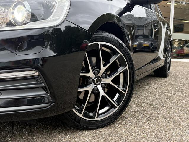 Volvo V60 2.0 T4 Business Sport / Binnenkort-Beschikbaar! / Foto's Volgen! / ENZ.