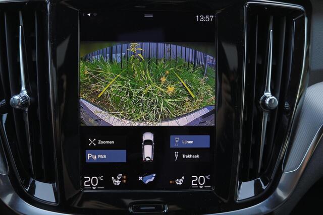 Volvo V60 T6 Recharge AWD R-Design - IntelliSafe Assist - Adaptieve LED koplampen - Parkeercamera achter - Parkeersensoren voor & achter - Elektr. bedienb. voorstoelen met geheugen links - Extra getint glas - Inklapbare trekhaak - 18' LMV