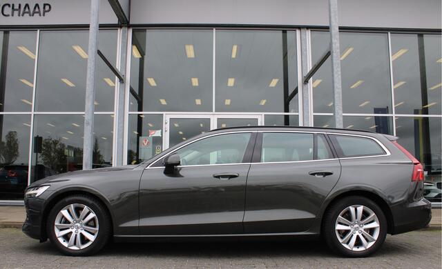 Volvo V60 B3 164PK Automaat Core | Camera | Verw. Stoel- & stuurwiel | Pilot Assist | BLIS | DAB Audio |