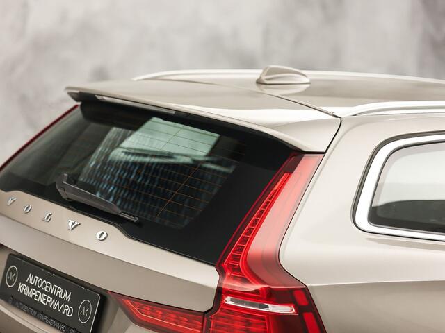Volvo V60 2.0 T6 Recharge AWD Inscription 340Pk Automaat (SOH 87,7% APPLE CARPLAY, GROOT NAVI, CAMERA, LEDER, GETINT GLAS, SPORTSTOELEN, ELEK ACHTERKLEP, NIEUWE APK, NIEUWSTAAT)