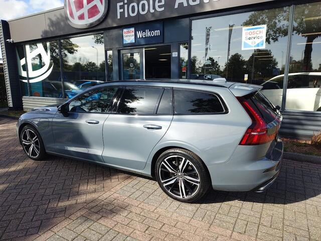 Volvo V60 2.0 T8 Plug-in hybrid AWD Plus Bright Camera, Pilot assist, Elect.trekhaak, Carplay, 19 inch