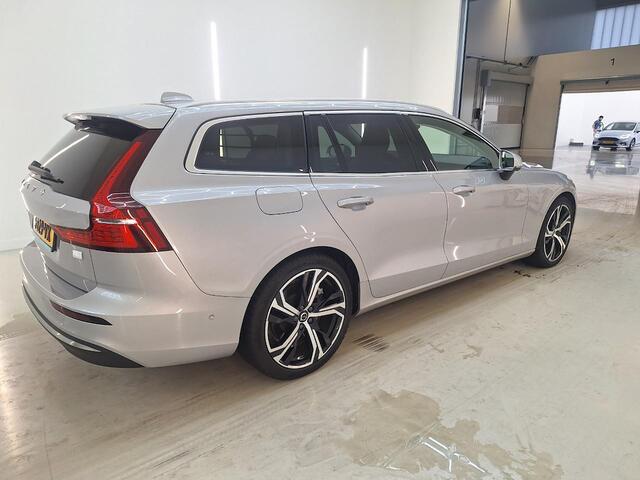 Volvo V60 2.0 T6 Plug-in hybrid AWD Ultimate Bright BOMVOL | PANO | TREKH. | 360° | MASSAGE