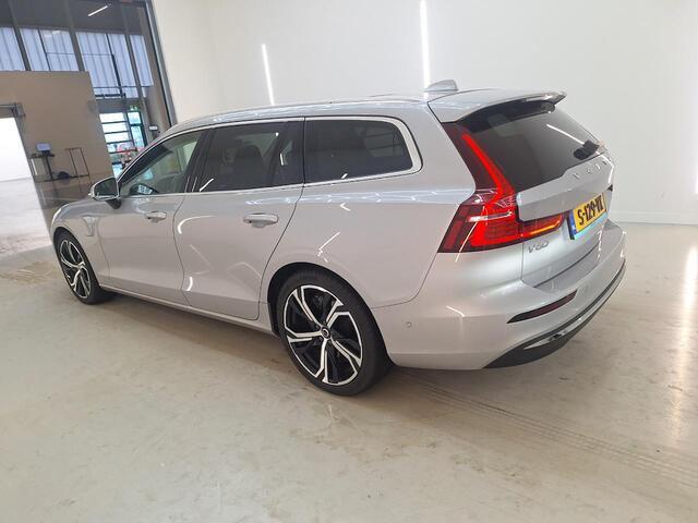 Volvo V60 2.0 T6 Plug-in hybrid AWD Ultimate Bright BOMVOL | PANO | TREKH. | 360° | MASSAGE