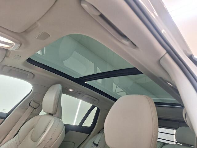 Volvo V60 2.0 T6 Plug-in hybrid AWD Ultimate Bright BOMVOL | PANO | TREKH. | 360° | MASSAGE