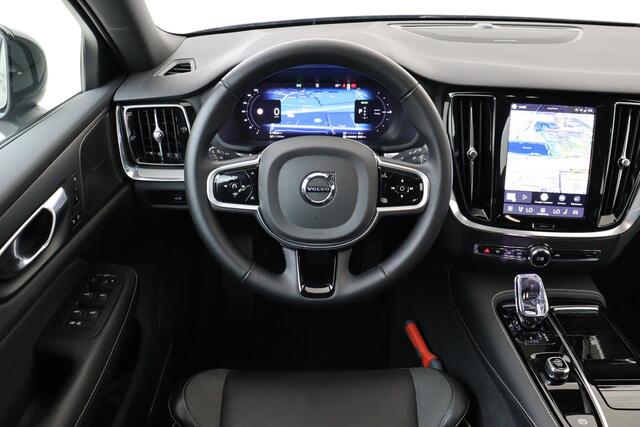 Volvo V60 T6 PLUG-IN HYBRID AWD PLUS DARK -HARMAN/KARDON|360°CAM|SPORTSTOELEN|BLIS|POWER-SEATS|TREKHAAK|18"|SoH:97%