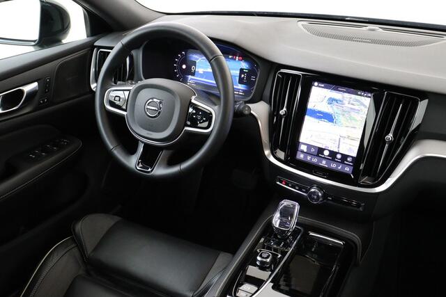 Volvo V60 T6 PLUG-IN HYBRID AWD PLUS DARK -HARMAN/KARDON|360°CAM|SPORTSTOELEN|BLIS|POWER-SEATS|TREKHAAK|18"|SoH:97%