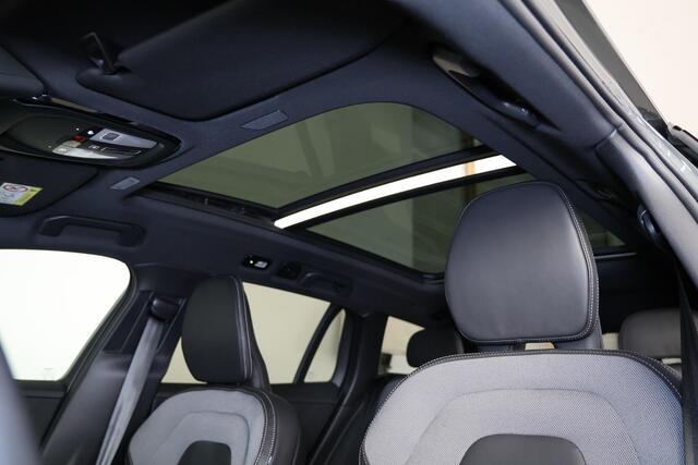 Volvo V60 T6 Recharge AWD Plus Dark - Panorama/schuifdak - IntelliSafe Assist & Surround - 360º Camera - Harman/Kardon audio - Verwarmde voorstoelen, stuur & achterbank - Parkeersensoren voor & achter - Elektr. bedienb. voorstoelen met geheugen - Head up display - Extra getint glas - 19' LMV