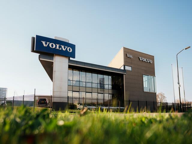 Volvo V60 2.0 T6 Plug-in hybrid AWD Plus Bright LONGE RANGE