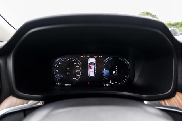 Volvo V60 2.0 T8 Twin Engine AWD Inscription | Pano | Bowers & Wilkins | E-Trekhaak