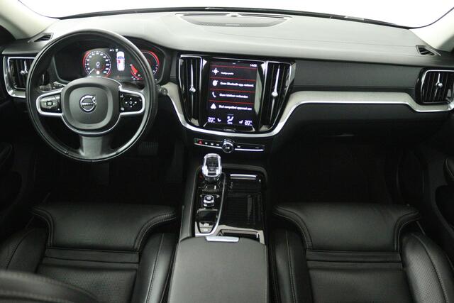 Volvo V60 2.0 T6 Recharge AWD Inscription (PANORAMADAK, TREKHAAK, CAMERA, STOELVERWARMING, ELEKTR STOELEN)